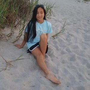 Meet your Posher, Della